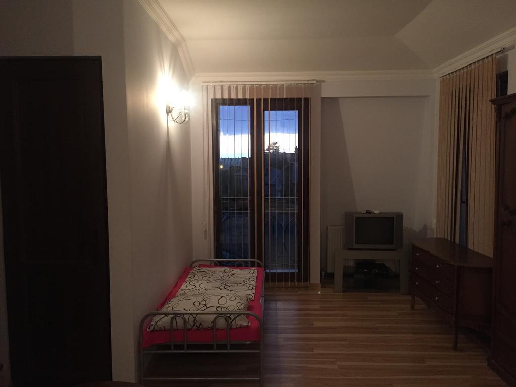 Lasha Guest House Makhinjauri Luaran gambar